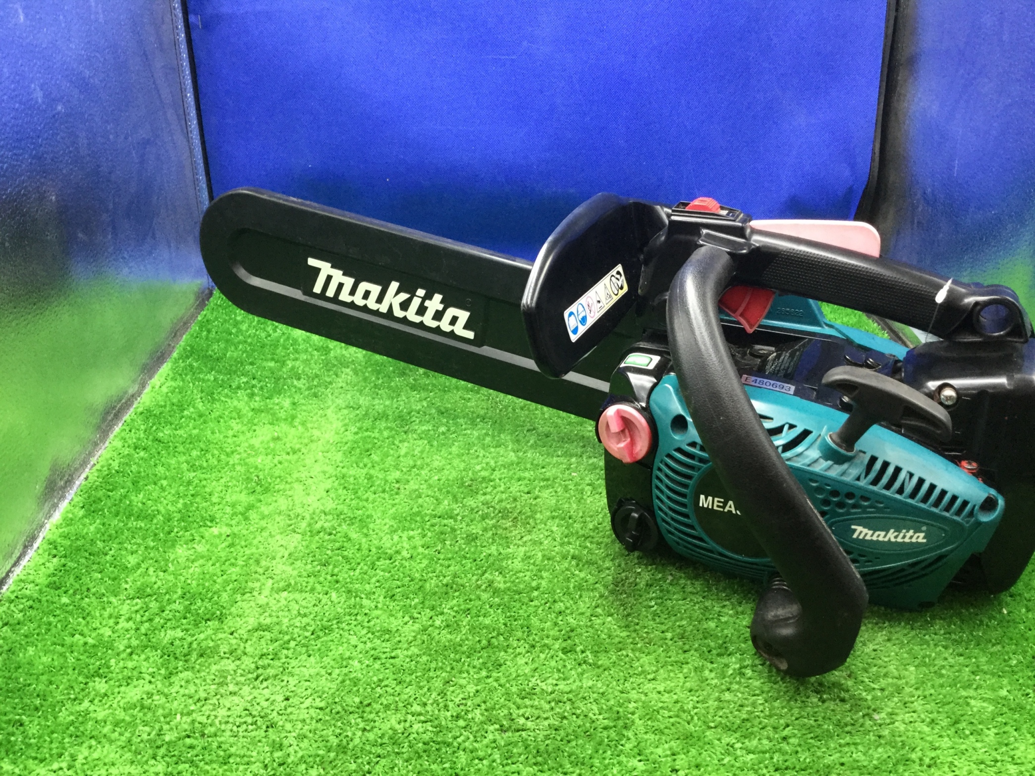 Makita エンジン チェーンソー 割と綺麗（動作確認動画有 makita