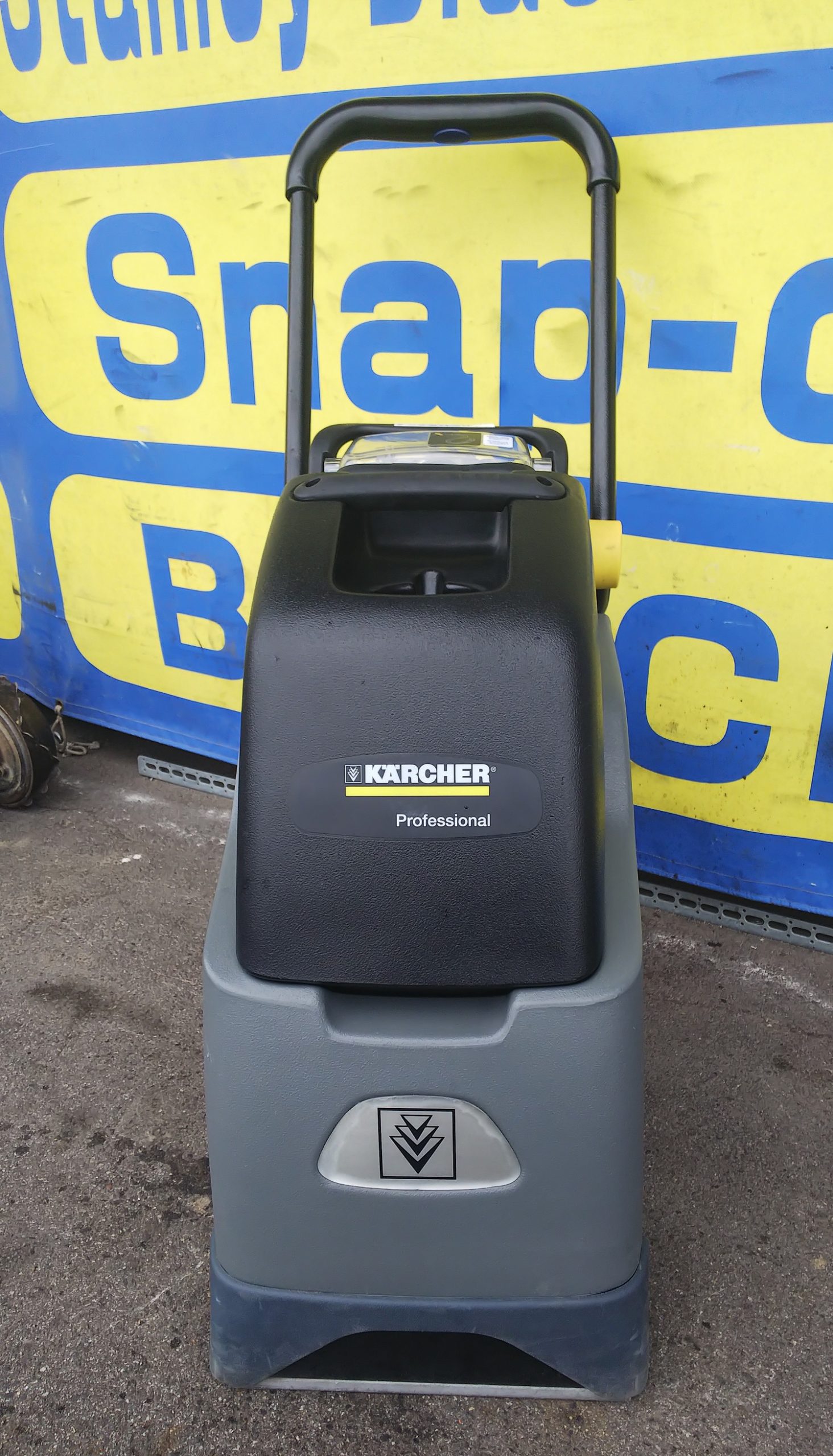 ランキングTOP10 ボクらの農業EC 店ケルヒャー 洗浄機 手押 カーペット BRC 30 15 C 1.008-055.0 KARCHER モーター カーペット洗浄機