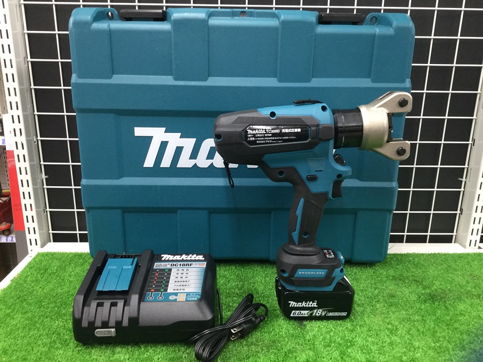 ☆比較的綺麗です☆ makita マキタ 18V 充電式圧着機 TC300DRG バッテリー1個(BL1860B)付き 充電器付き アタッチメント おまけ付き 62214