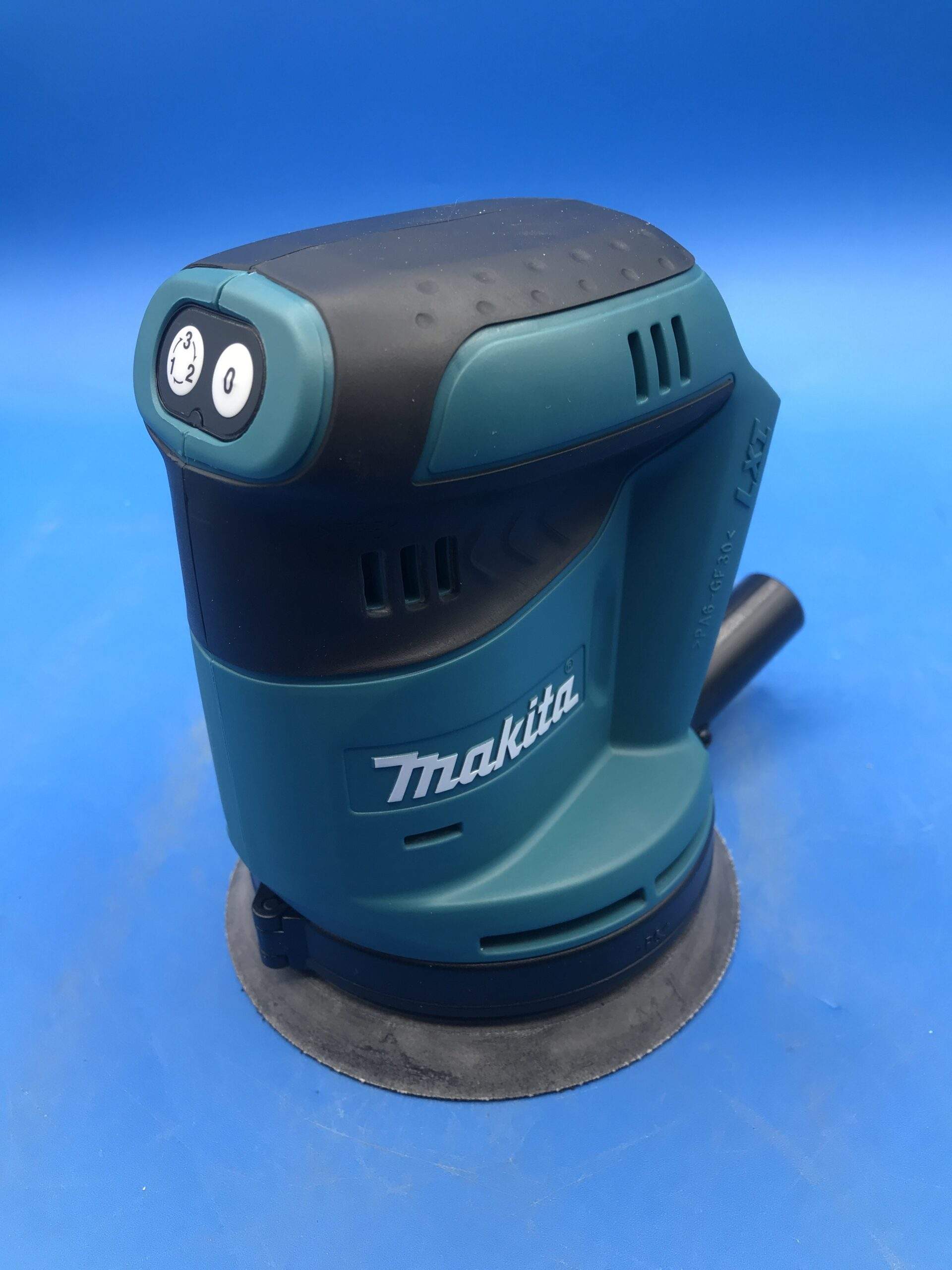 マキタ makita ランダムオービットサンダー 125ミリ 18v - www.vetrepro.fr