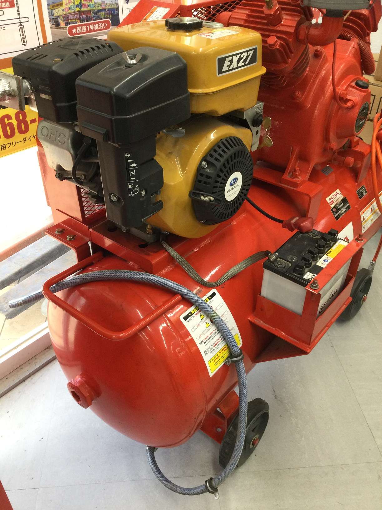 富士コンプレッサー 2段式エンジン駆動型エアーコンプレッサー SW-37を  